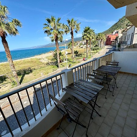 Caroni - Casa Sul Mare Apartment Caronia Marina Екстериор снимка
