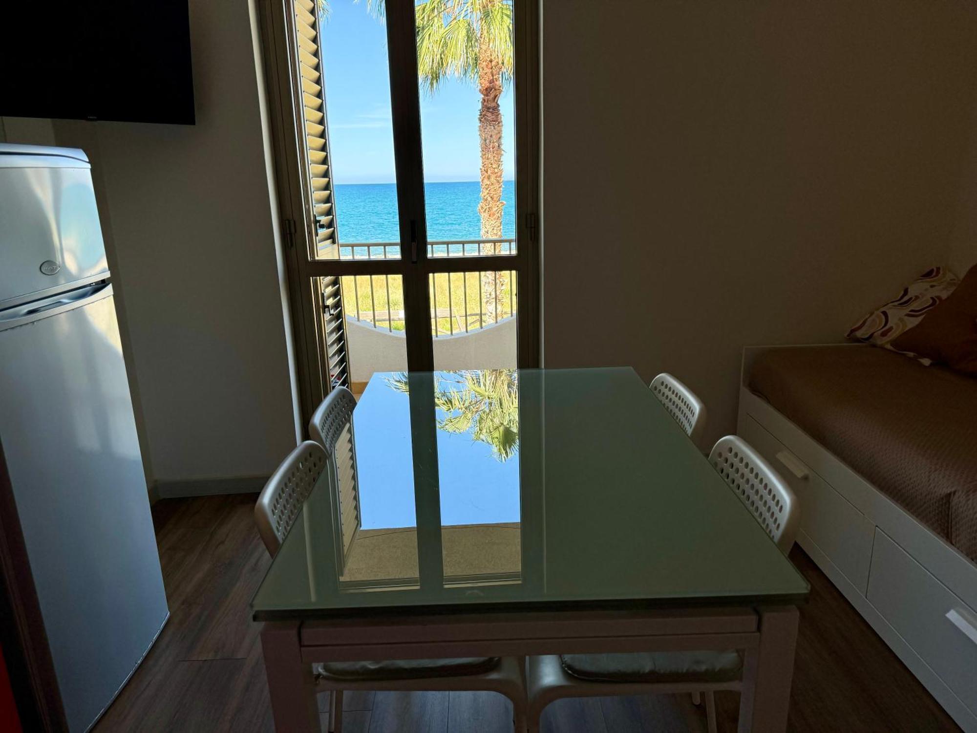 Caroni - Casa Sul Mare Apartment Caronia Marina Екстериор снимка